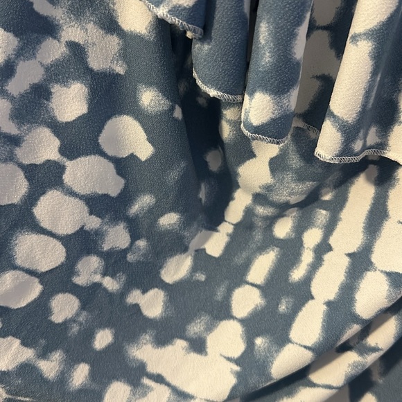 LuLaRoe NWT blue tye-dye Alana top - Picture 3 of 3